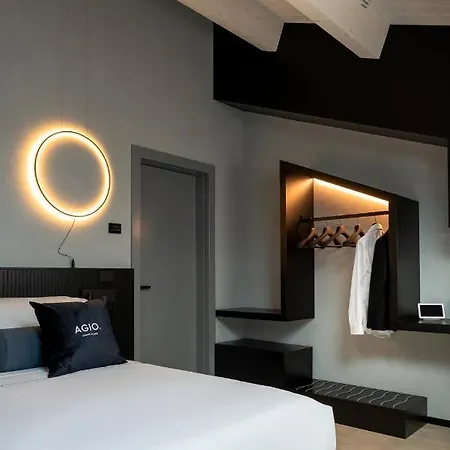 Agio Comfy Place 4* チヴィタノーヴァ・マルケ