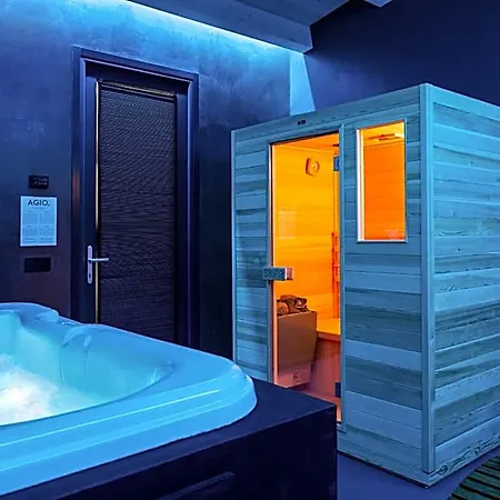 Agio Comfy Place 4*