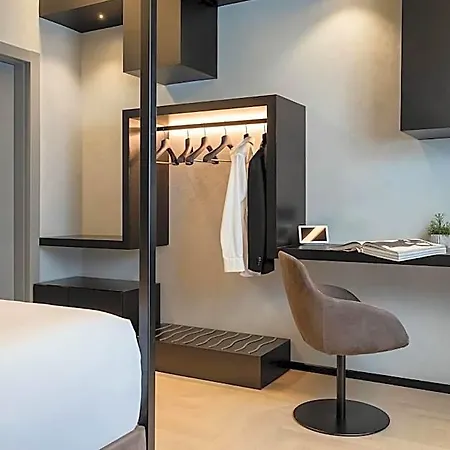 Отель Agio Comfy Place Чивитанова-Марке